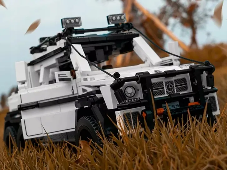 mercedes-g-class-z-klockow-technik-samochod-858-el-stan-nowy