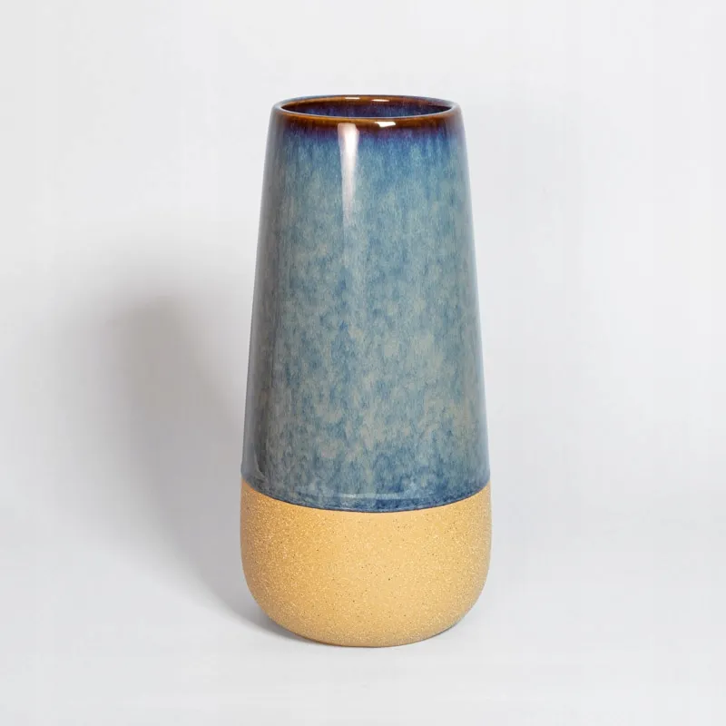 oryginalny-niebieski-wazon-ceramiczny