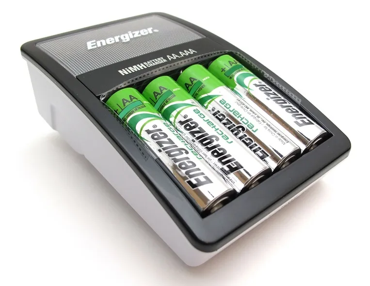 akumulator-energizer-aa-r6-aaa-r3-2000-mah-oryginal