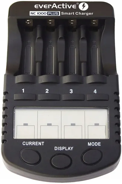 ladowarka-do-akumulatorkow-baterii-aa-aaa-lcd-szybka-4-niezalezne-kanaly-kolor-czarny