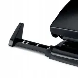 dziurkacz-c216-czarny-kolor-czarny