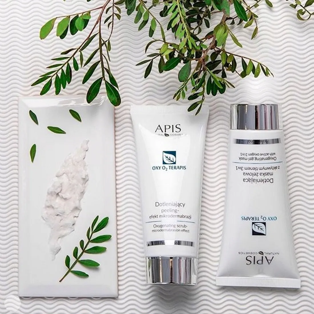 apis-oxy-o2-peeling-dotleniajacy-mikrodermabrazja-100ml