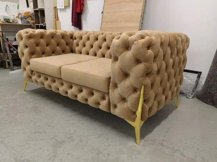 sofa-chesterfield-lester-wielkosc-dwuosobowa