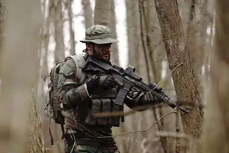 karabin-sa-b03-saec-specna-arms-zasilanie-elektryczne-marka-specna-arms