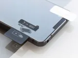 szklo-hartowane-3mk-do-apple-iphone-12-mini-konstrukcja-otwory-na-czujniki-przyciski-zaokraglone-rogi