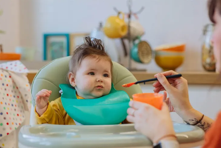 tommee-tippee-lyzeczka-softee-4m-5-szt-waga-z-opakowaniem-0-2-kg