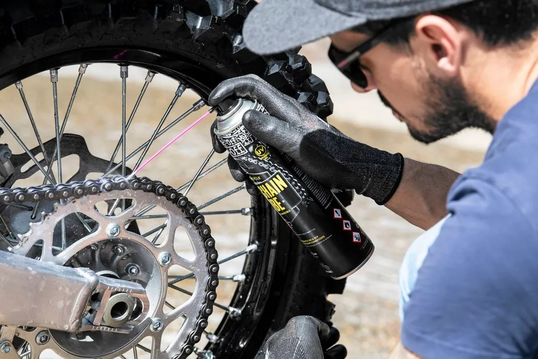 muc-off-p-t-f-e-spray-do-lancucha