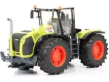bruder-03015-traktor-claas-xerion