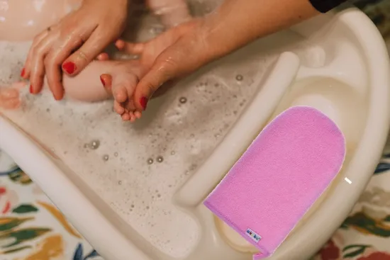 rekawica-myjka-do-kapieli-frotte-rozowa-akuku