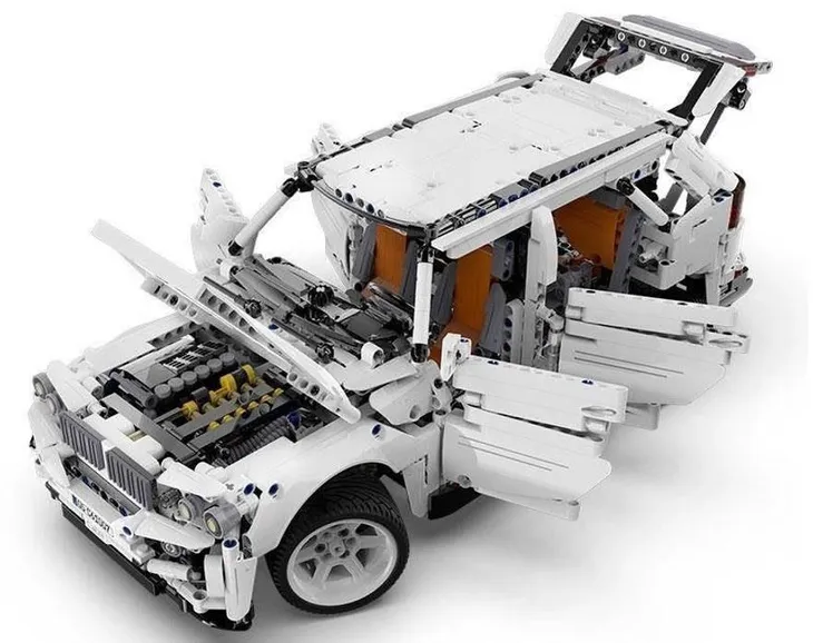 klocki-autko-off-roader-ee-stan-nowy-wiek-dziecka-brak-informacji