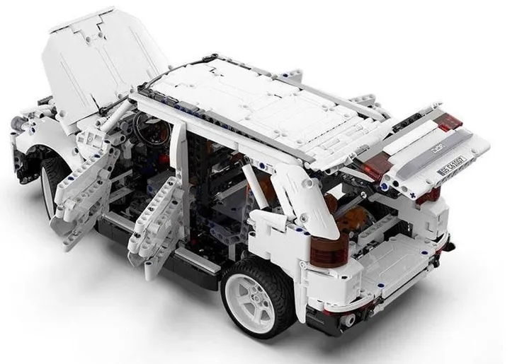 klocki-autko-off-roader-ee-wiek-dziecka-brak-informacji-stan-nowy