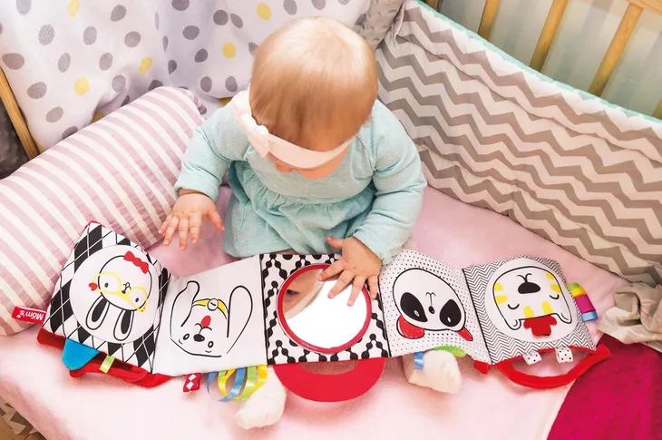 ksiazeczka-lusterko-plec-chlopcy-dziewczynki