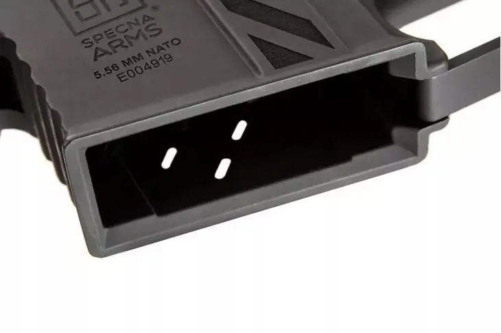 replika-karabinka-sa-e39-pdw-edge-waga-z-opakowaniem-5-kg-zasilanie-elektryczne