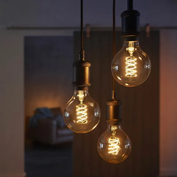 inteligentna-zarowka-philips-hue-g93-e27-7w-stan-nowy