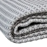 narzuta-szary-bezowy-material-wykonania-inny