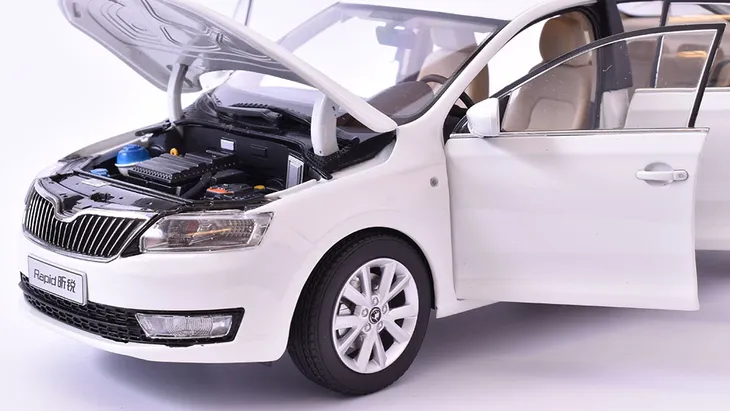 abrex-skoda-rapid-2012-bialy-marka-inna