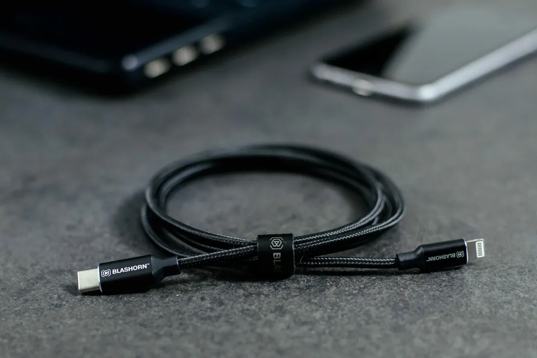 kabel-usb-typ-c-lightening-do-iphone-apple-dlugi