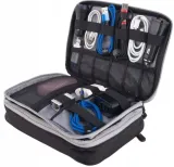 ladowarka-sieciowa-4usb-kabel-do-iphone-18m-torba-liczba-urzadzen-ladowanych-jednoczesnie-5