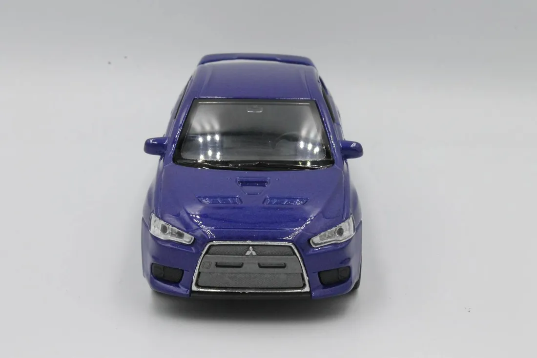 model-metalowy-welly-mitsubishi-lancer-evolution-x