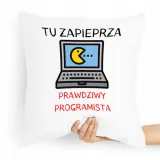 poduszka-prezent-tu-robi-prawdziwy-programista