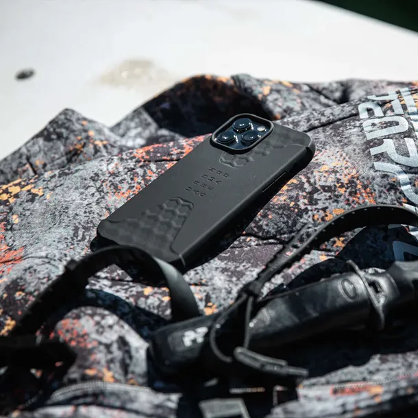 etui-pancerne-uag-standard-issue-do-apple-iphone-13-pro-max-black-przeznaczenie-apple-kolor-inny