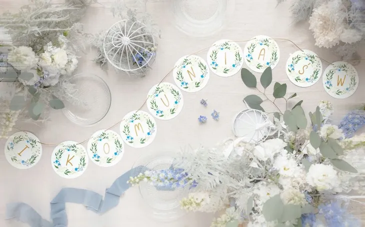 baner-i-komunia-sw-kolor-dominujacy-bialy