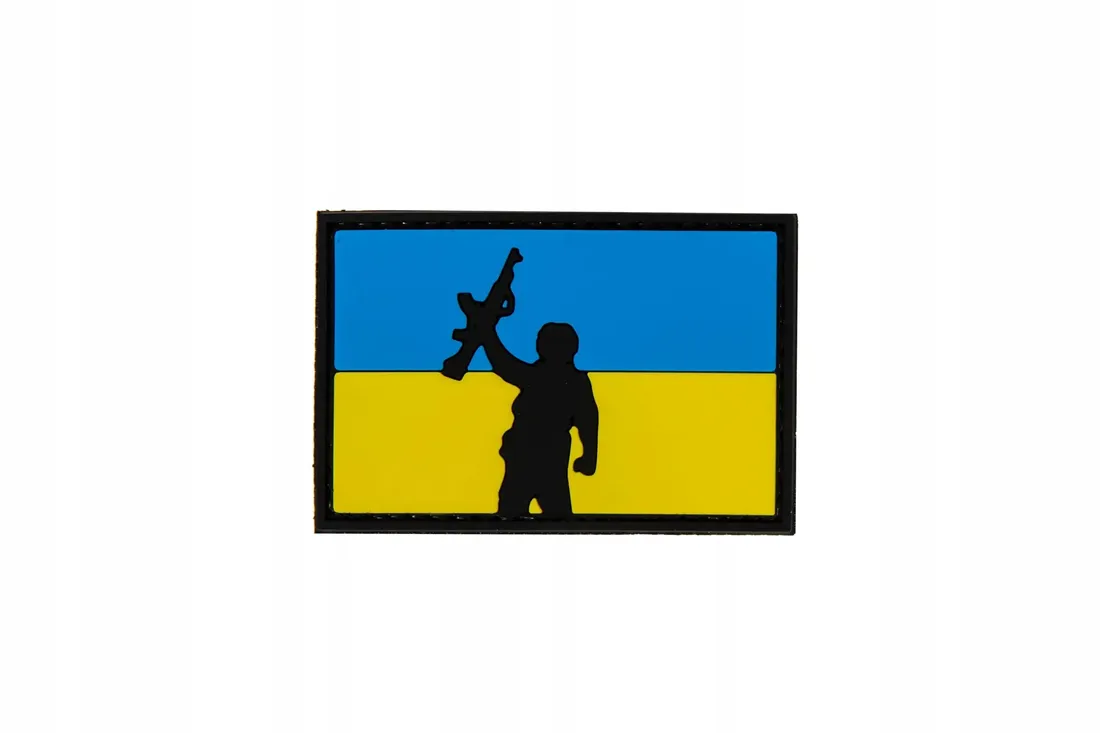 naszywka-ua-flag-with-solider