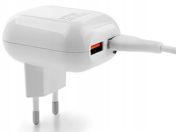 ladowarka-sieciowa-lightning-do-iphone-7-8-zlacza-usb-typ-c-usb-apple-lightning
