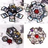exploding-box-prezent-pudelko-niespodzianka-material-papier