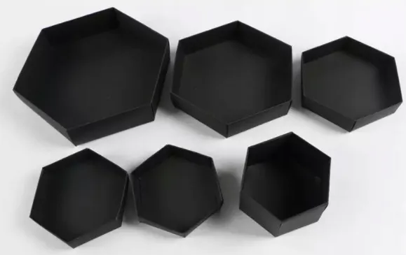 exploding-box-prezent-pudelko-niespodzianka-stan-nowy