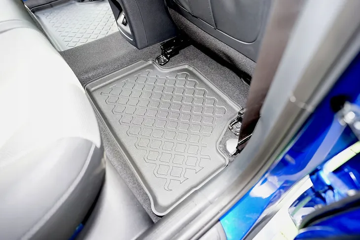 kia-e-soul-2019-dywany-do-auta-kolor-czarny
