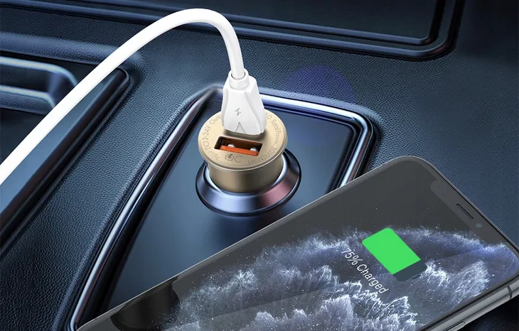 ladowarka-samochodowa-ldnio-usb-c-kabel-stan-nowy-prad-wyjsciowy-3000-ma