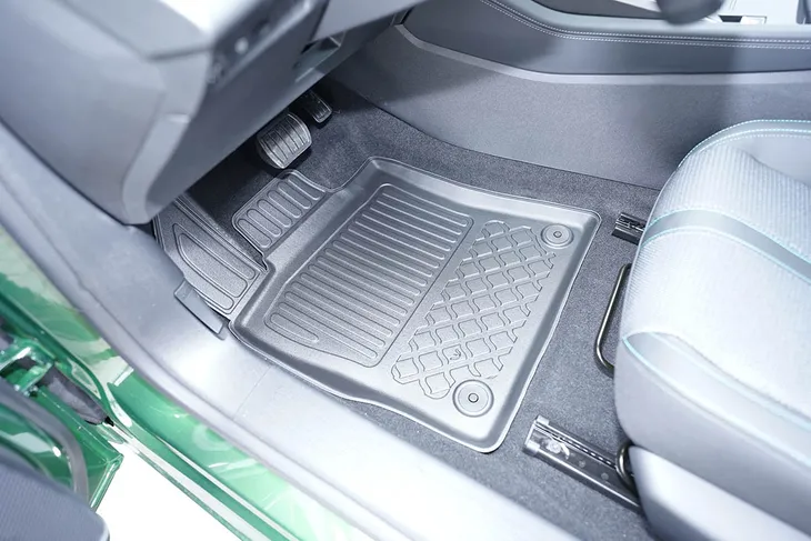 ds-4-hatchback-2021-dywaniki-do-auta-liczba-elementow-komplety
