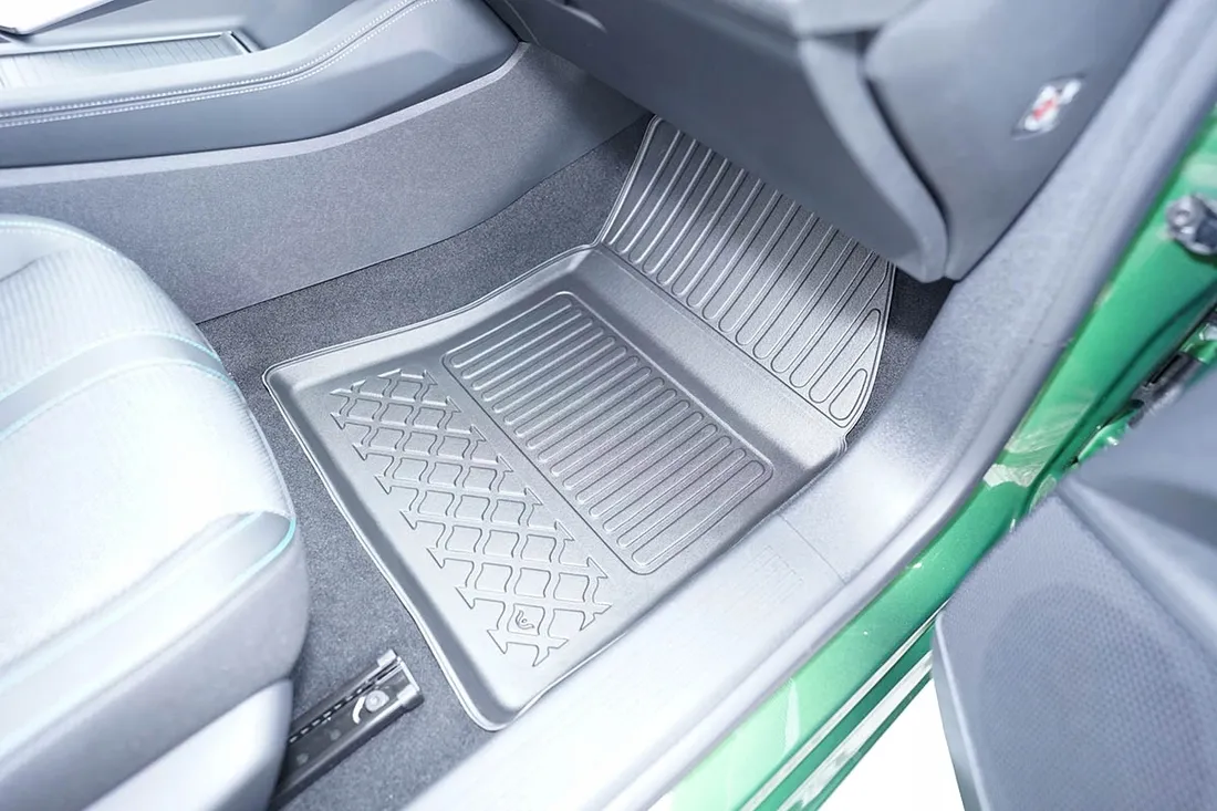 ds-4-hatchback-2021-dywaniki-do-auta-stan-nowy