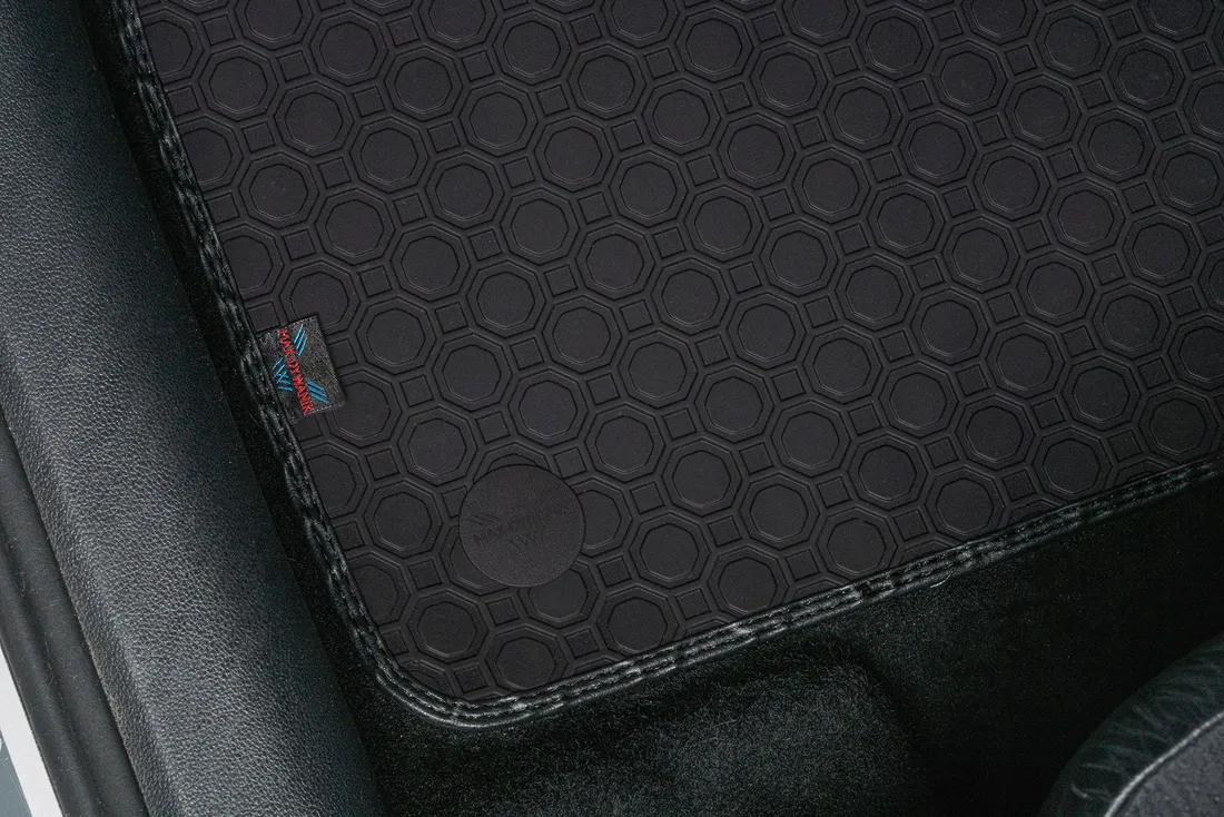 bmw-5-e60-e61-2003-2010-wycieraczki-czarne