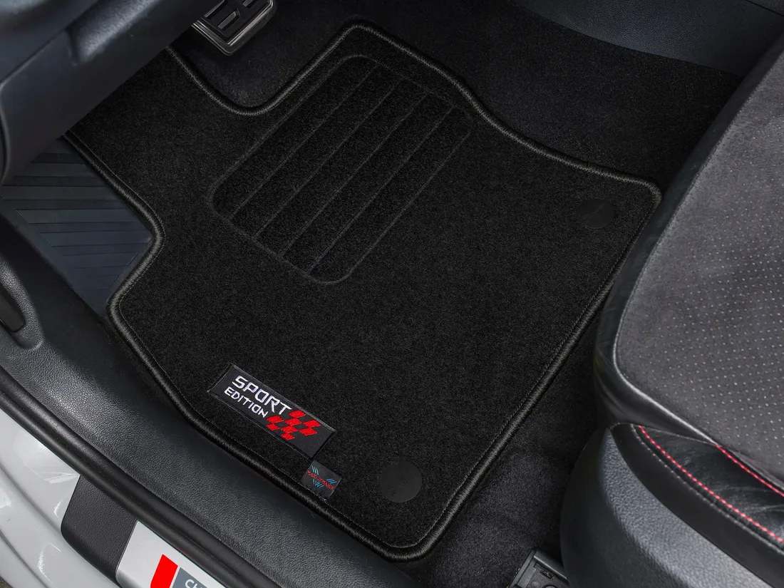 seat-ateca-2016-dywaniki-samochodowe-stan-nowy