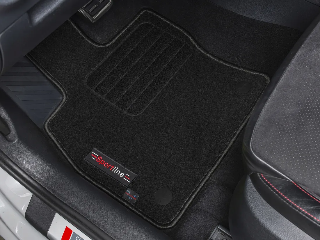 tesla-x-2016-dywaniki-samochodowe-stan-nowy