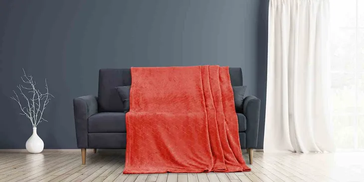 bla-ah-nessa-red-220x240-stan-nowy