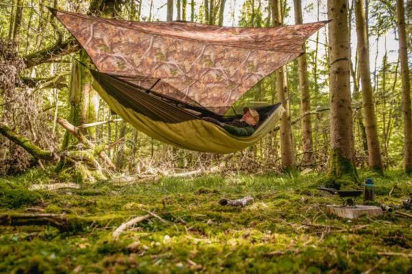amazonas-hamak-moskito-traveller-quilted-material-stelazu-tworzywo-sztuczne-stan-nowy-styl-tradycyjny