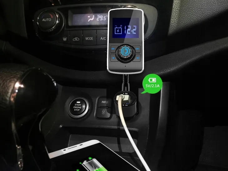 transmiter-fm-bluetooth-usb-ladowarka-glosnomowacy-zrodlo-sygnalu-aux-bluetooth-karta-pamieci-usb