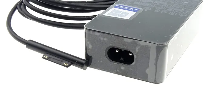 zasilacz-microsoft-1706-65w-15v-surface-book-pro-do-laptopow-pozostale