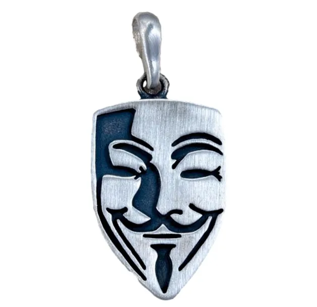 wisiorek-srebrny-maska-anonymous