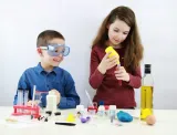 laboratorium-chemiczne-150-doswiadczen-buki-marka-inna