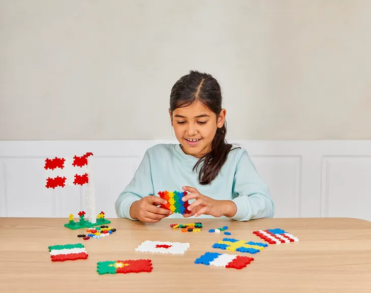 plus-plus-plus-plus-mini-mix-700-szt-flagi-learn-to-build-stan-nowy