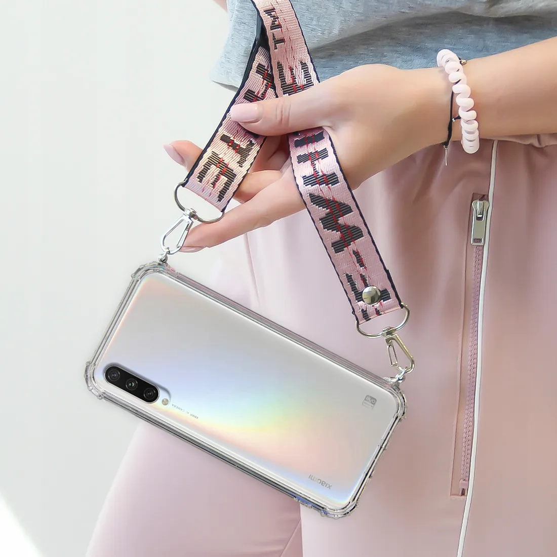 etui-antishock-smycz-roz-do-iphone-14-plus-case