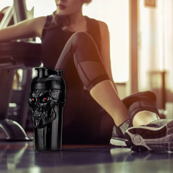 skull-labs-shaker-black-700ml-cechy-dodatkowe-profilowany-ksztalt-uchwyt-ustnik-wolne-od-bpa