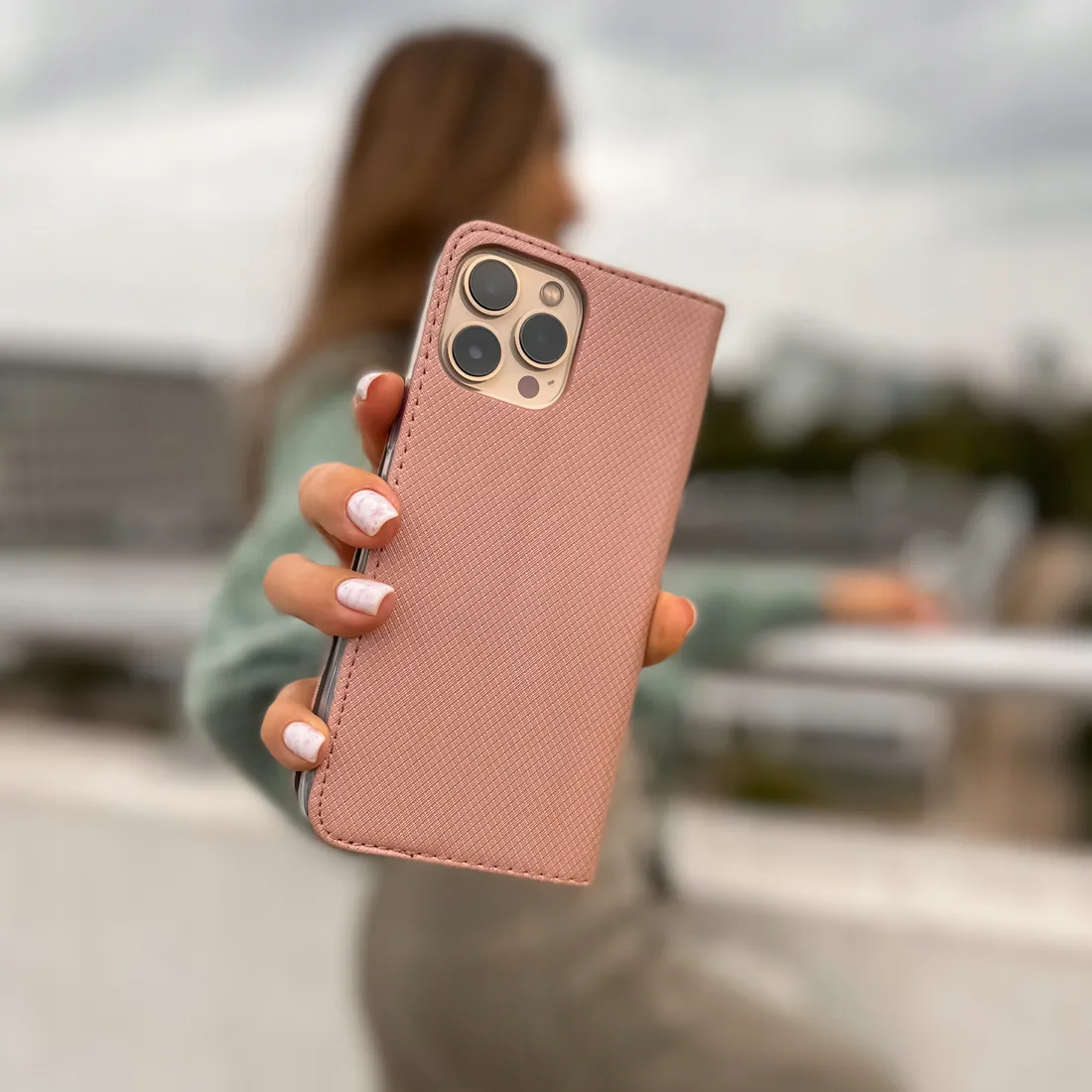 etui-case-magnet-rose-szklo-do-iphone-13-mini