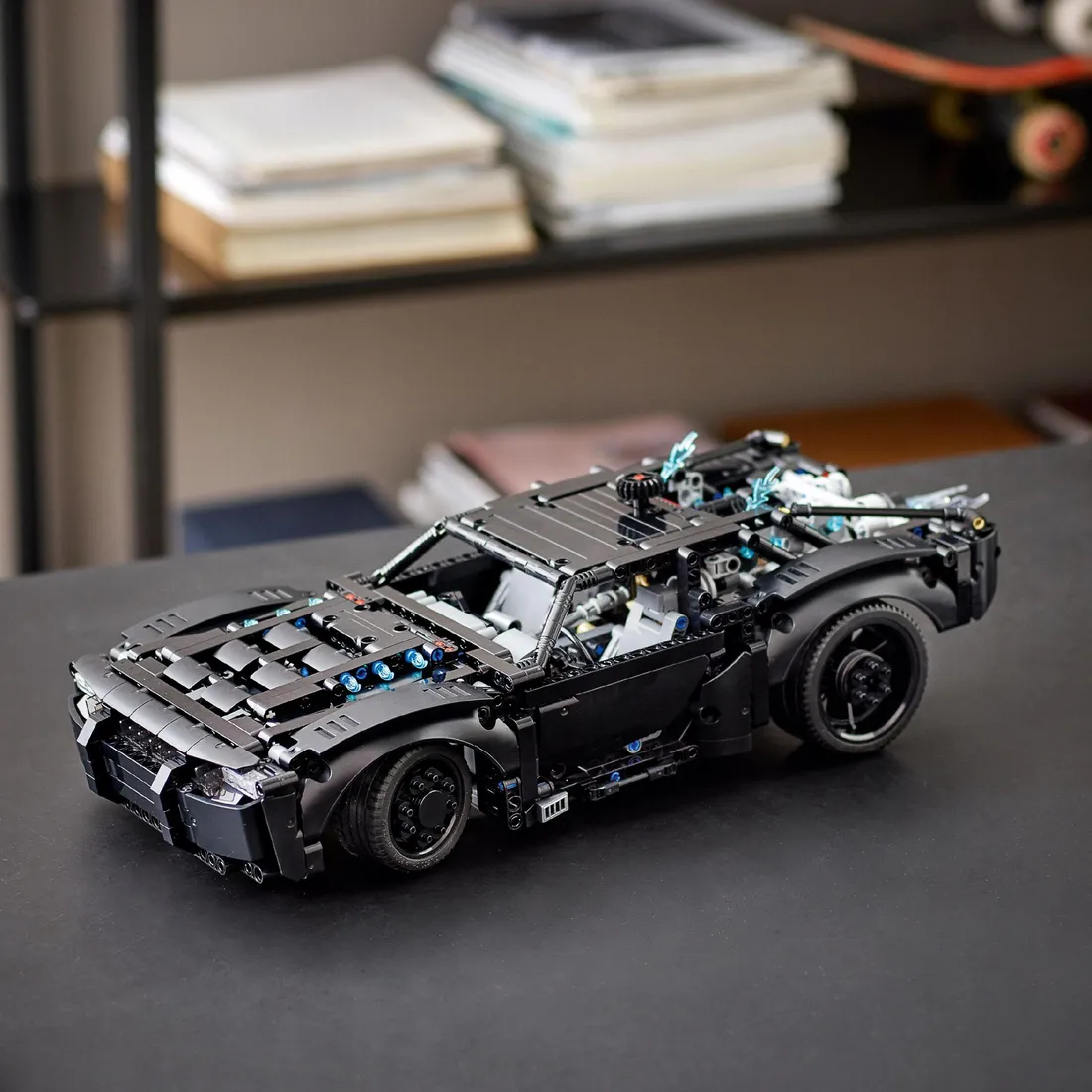 lego-technic-the-batman-batmobile-42127