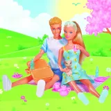 steffi-i-kevin-na-pikniku-material-plastik-tkanina