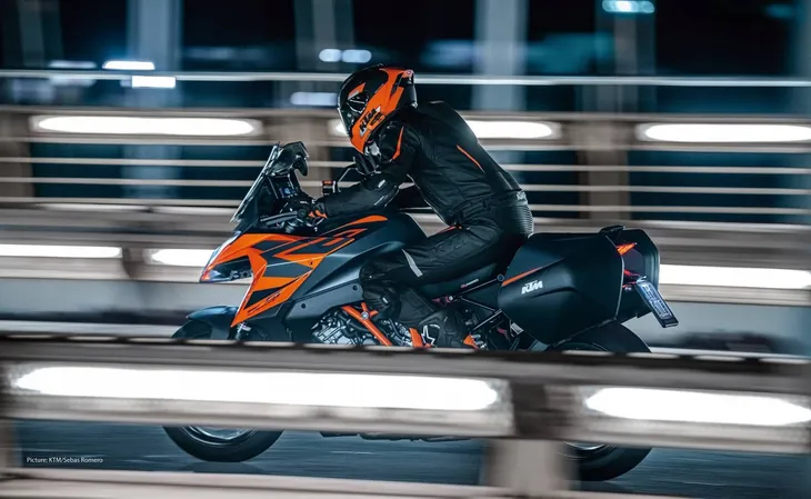 interkom-cardo-packtalk-edge-ktm-parowanie-z-interkomem-innej-marki-tak